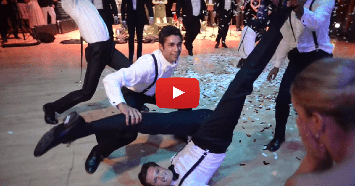 #Aww: Who Says Only Bollywood Men Can Rock The Shaadi Dance?!