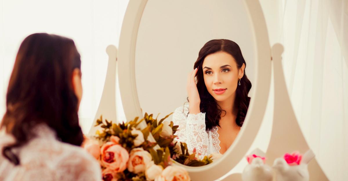 10 Celeb Makeup Artist Looks To Inspire Your Wedding Makeup!