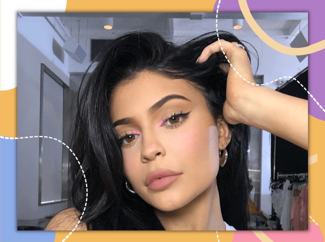 Kylie Jenner Nailed The Clean Girl Makeup Look With A Brown Mascara &amp; We&#8217;re Here With Recos