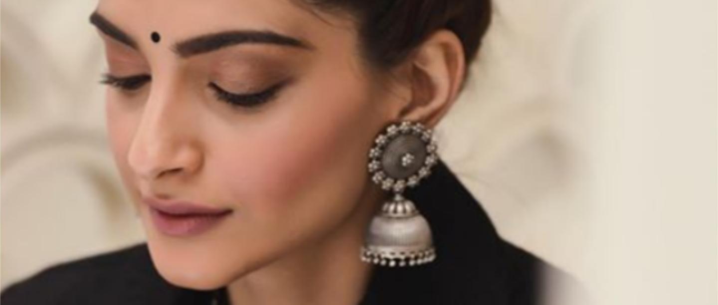 30 Gorgeous Jhumka Designs That’ll *Instantly* Elevate Your Look This Festive Season