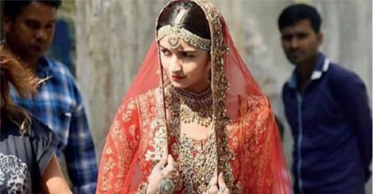 See Pictures: Alia Bhatt&#8217;s Look In Kalank Gets Leaked After The Cast Finishes Shooting