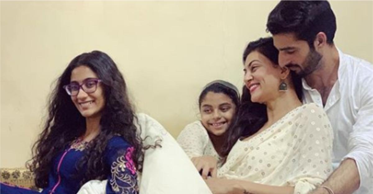 Sushmita Sen Is Giving Us Major #FamGoals With Her Perfect Modern Family!