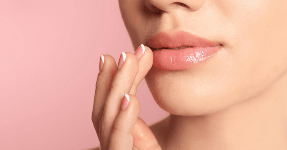 Hothon Pe Aisi Baat: The Best Lip Oils To Give You Pillowy-Soft Lips!