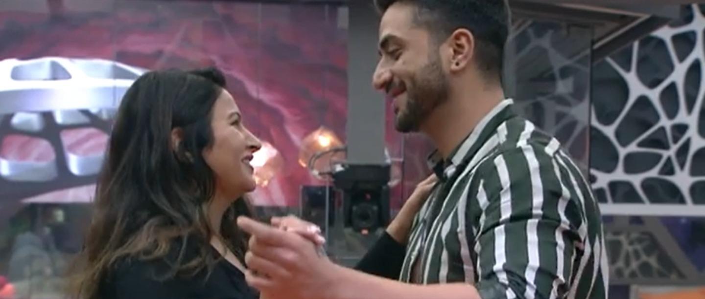 Bigg Boss, Yeh Kya Ho Raha Hai? Apparently, Sonali Phogat Is In Love With Aly Goni Now