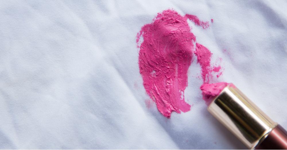 Beauty Hacks 101: The *Ultimate* Guide To Removing ANY Makeup Stain