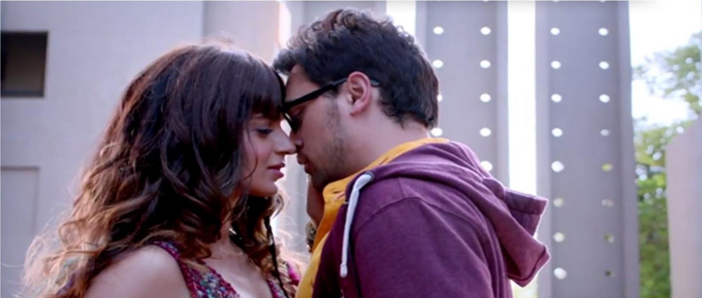 No Lip To Lip Please: Bollywood Actors Who Refuse To Kiss On Camera!