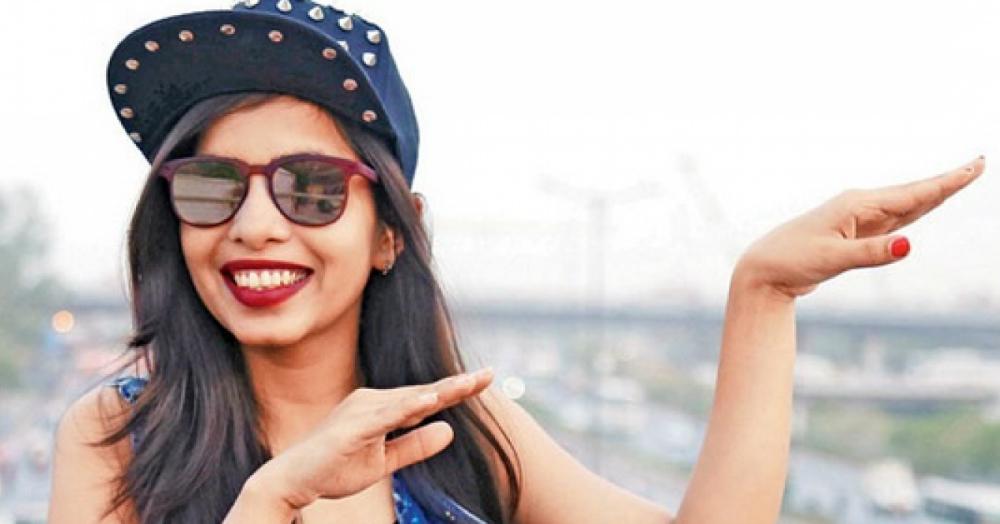 Dhinchak Pooja Is Back With A Song For MS Dhoni &amp; We Are Screaming