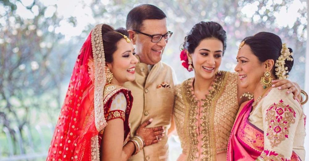 Getting Married Soon? Here Are 16 Cutesy Family Pictures You Must Get Clicked!