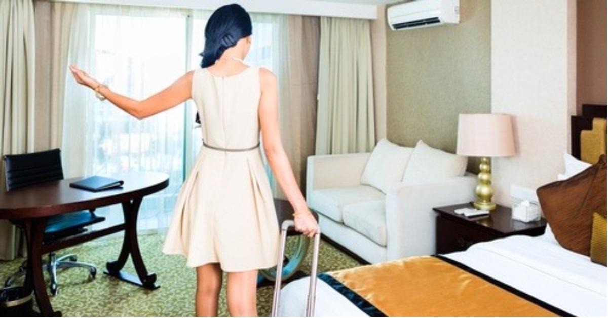 5-Star Hotel Room Freebies That Serve As Absurd Yet Simple Fashion Hacks!
