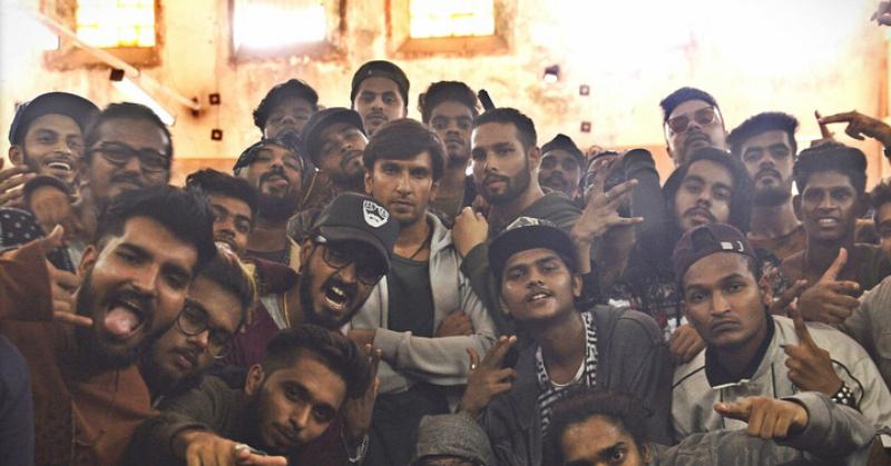 Ranveer Singh Rapping At The Shoot-End Party Of &#8216;Gully Boy&#8217; Is Every Delhi Boy Ever!
