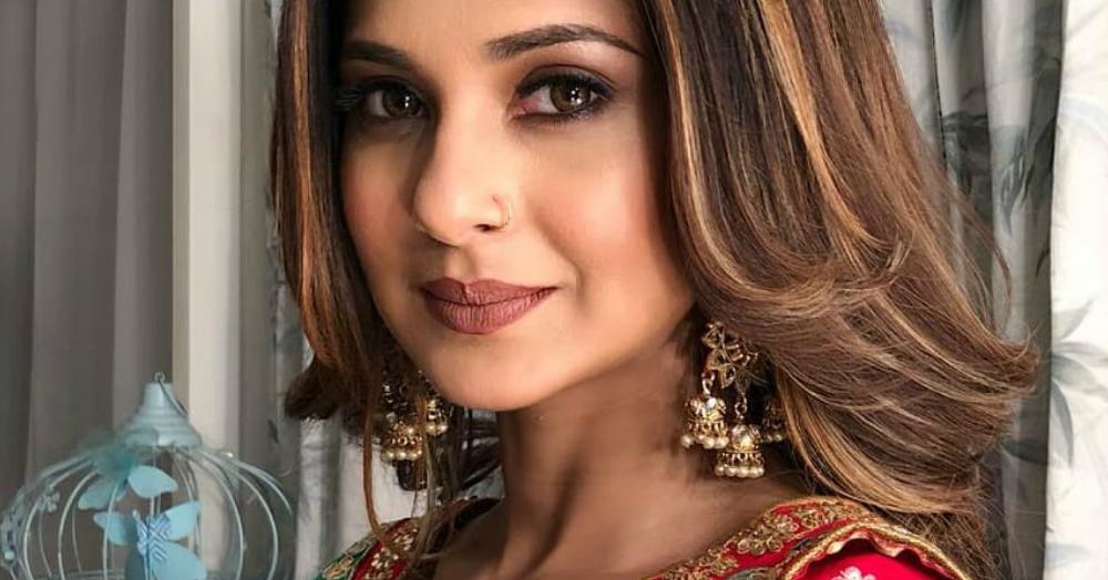 Jennifer Winget’s Traditional Look In ‘Bepannah’ Will Leave You In Awe!