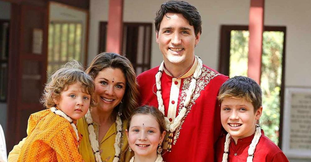 Justin Trudeau &amp; Family Wore The Cutest Colour-Coordinated Desi Outfits!