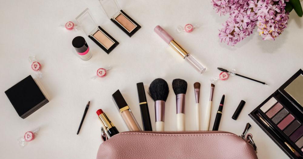 9 Beauty Organisers To Store Your Makeup, Coz Your Stuff Is Everywhere!