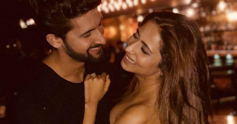 Sargun Mehta Found Ravi Dubey &#8216;Weird Looking&#8217; In The First Go And We&#8217;re Like, WHAT?!
