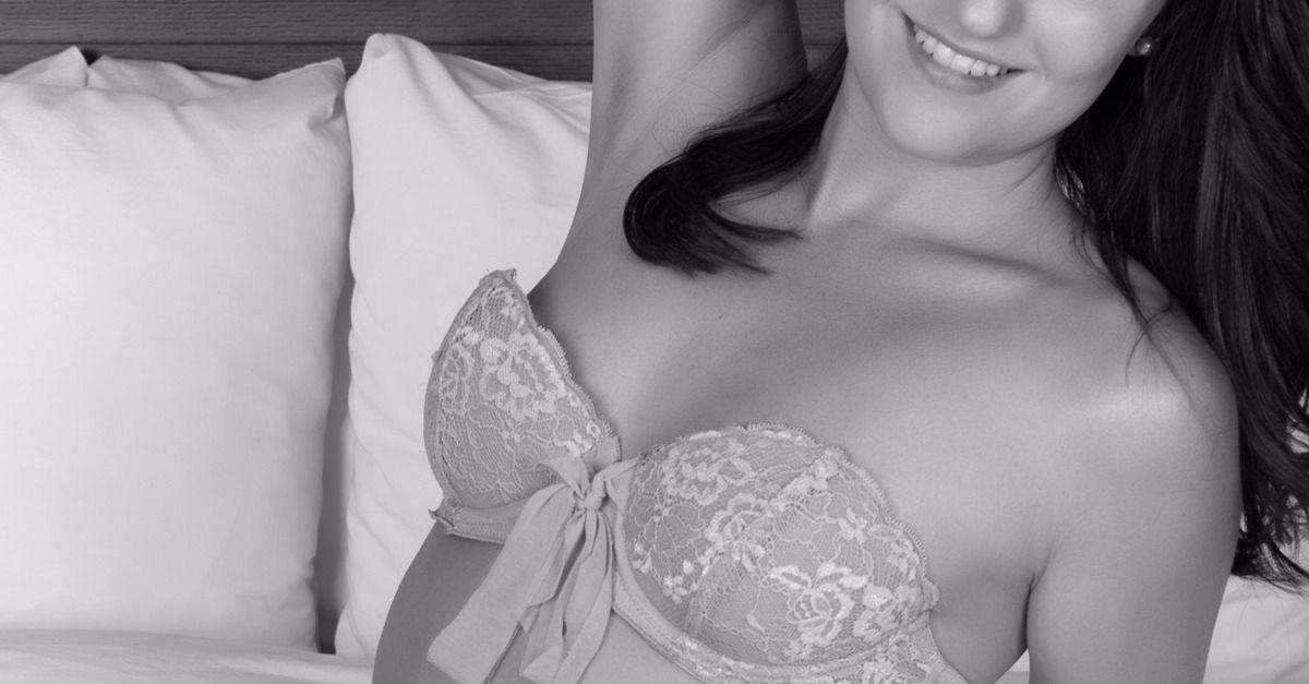 On The Hunt For The *Perfect* Strapless Bra? 5 Things You Should Know!