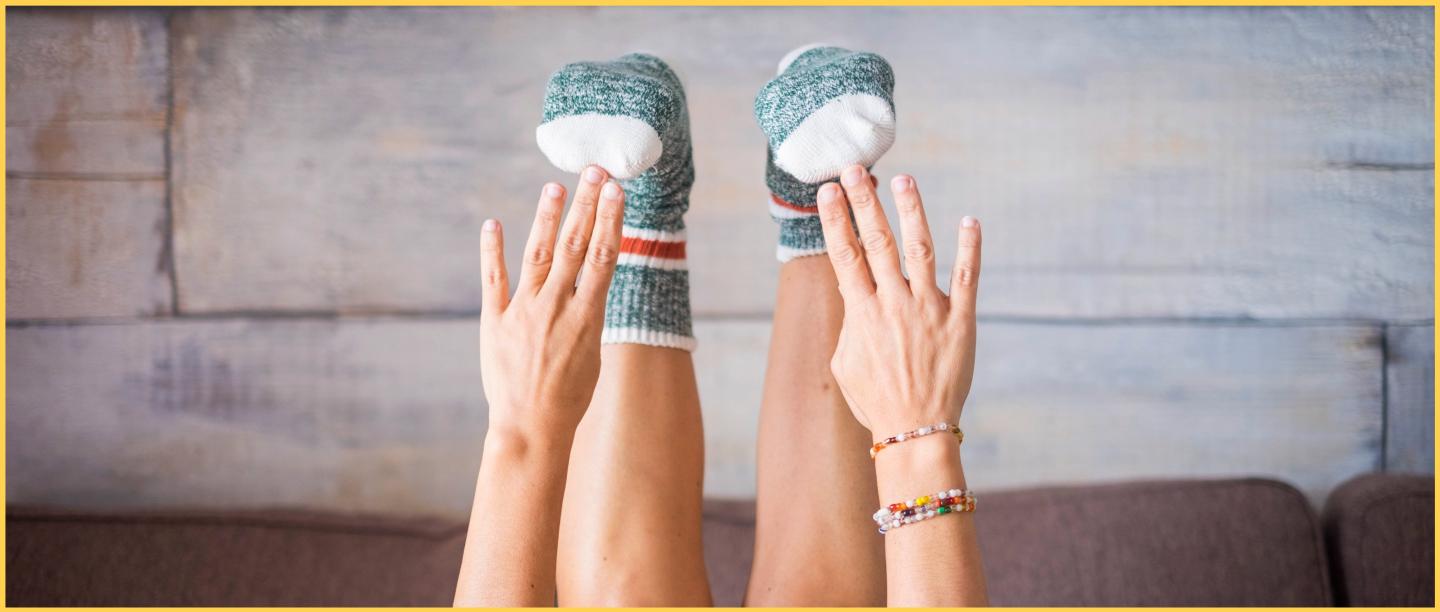 3 Exercises In 10 Mins: All You Need Is A Pair Of Socks To Get Toned Legs Like No Other