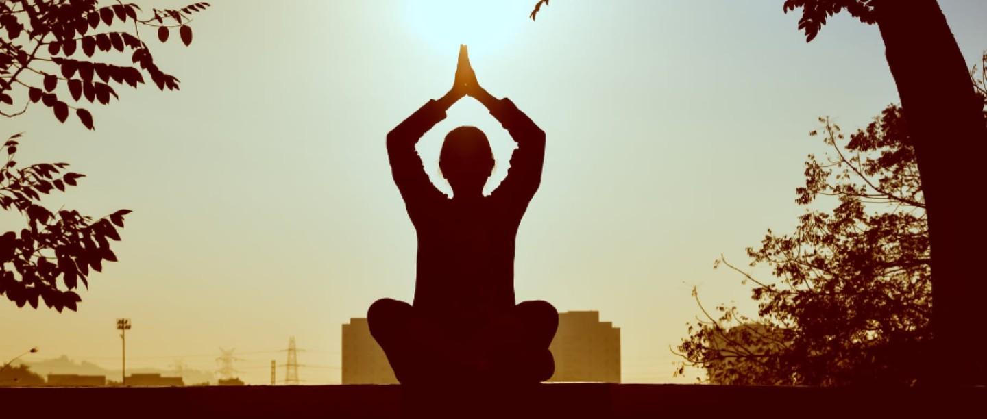 Power Yoga 101: Here&#8217;s How It Can Do Wonders For Your Mind &amp; Body