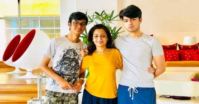 Mother Of The Year: Proud Mom Celebrates Her Son&#8217;s 60% Score In Class X Board Exams