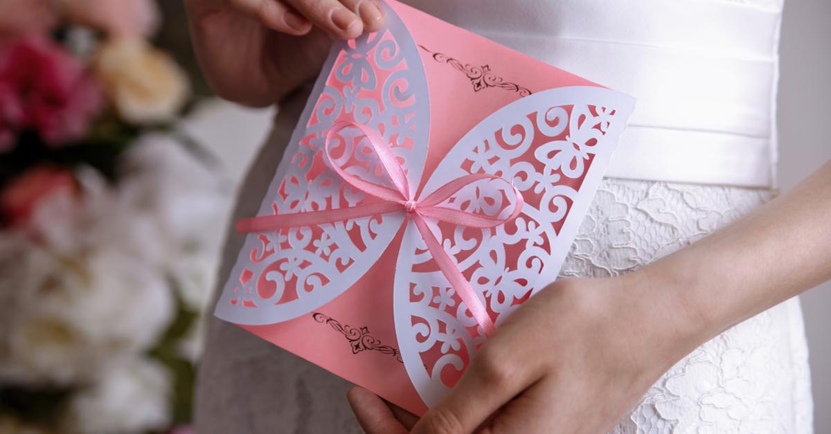 11 Mistakes You Cannot Afford To Make On Your Wedding Invitation!