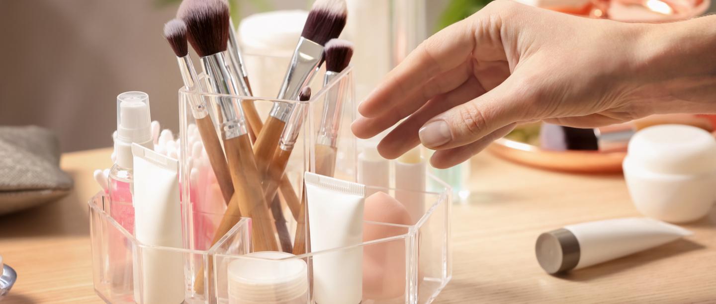 7 Ways To Declutter &amp; Organise Your Beauty Cabinet During The 21-Day Lockdown