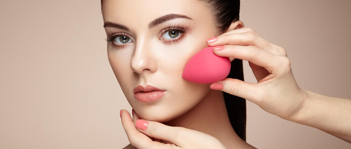Squeaky Clean In Less Than 5 Minutes: Use This Hack To Clean Your Makeup Sponge!