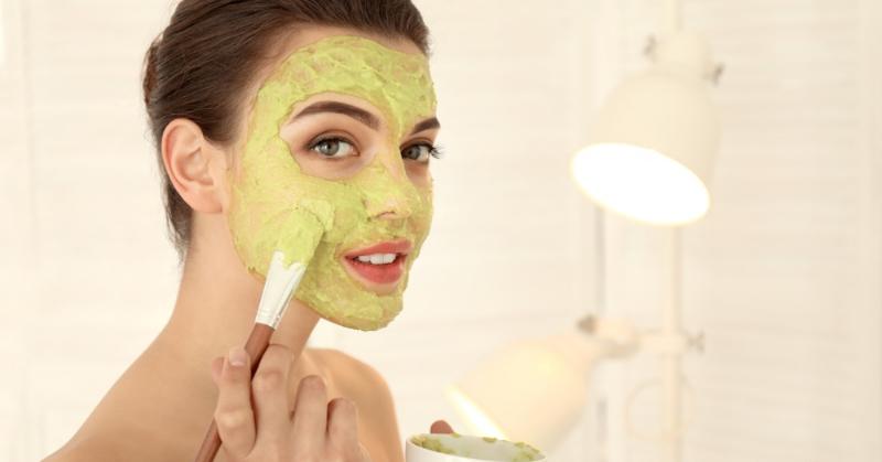 Complete Guide To Facial At Home &#8211; Natural Ingredients, Steps To Do Facial &amp; More