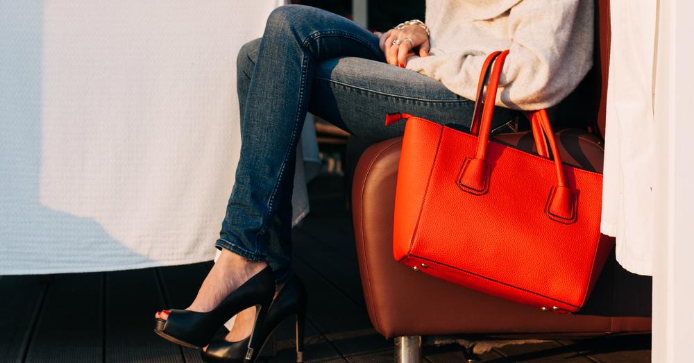 10 Bags That Look SO Fabulous (And Fit Everything You Want!)