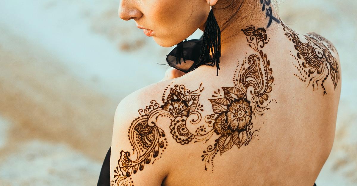 Why ‘Back Mehendi’ Is The New Trend EVERY Bride Must Try!