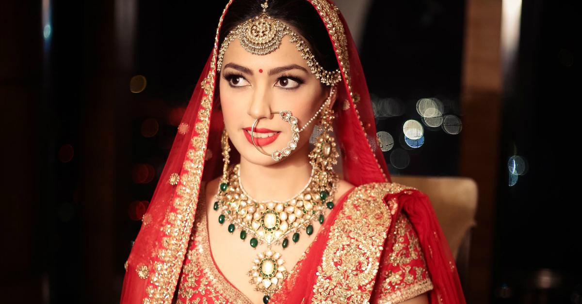 10 Brides Who Wore Neck Pieces That Were Just. Too. Stunning!