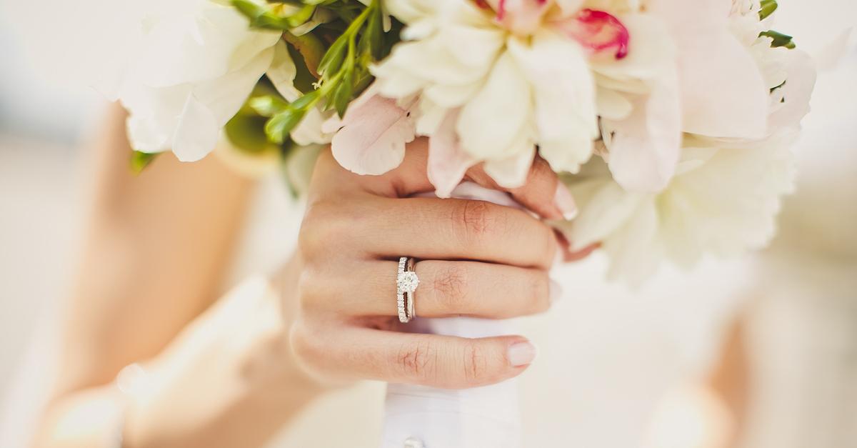 12 Stunning Engagement Rings You’ll Never Want To Take Off!