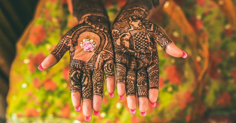 10 Beautiful Mehendi Designs for Brides That Are Just. Too. Pretty!