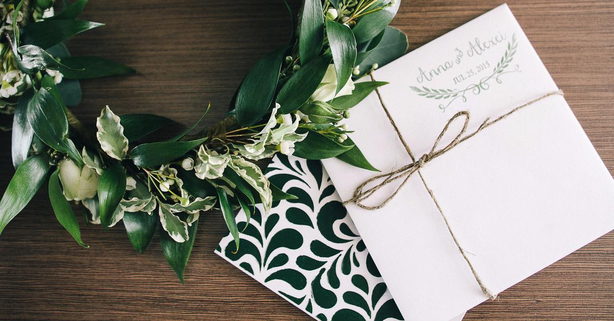 14 *Romantic* Quotes To Make Your Wedding Invite Extra Special!