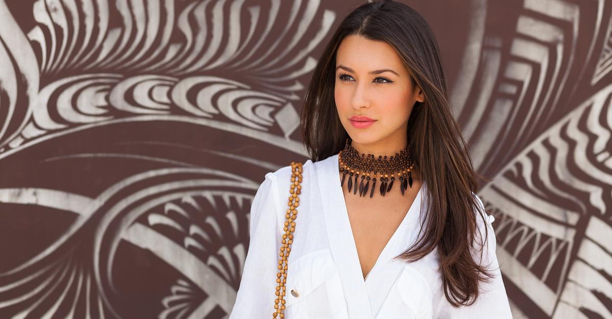 9 Ways To Style Western Accessories With Your FAV Kurta!