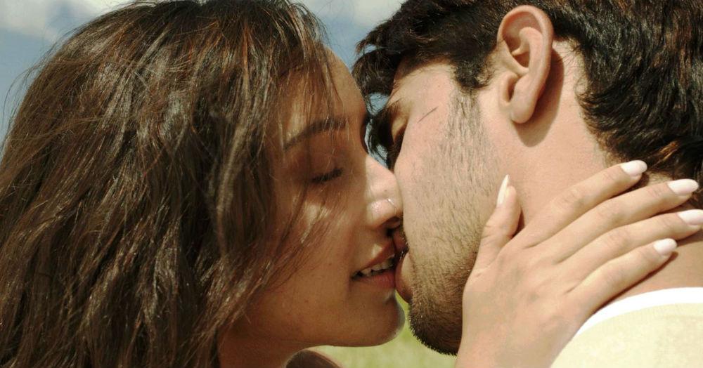 8 Of The Hottest Moves That Will Turn Both Of You On&#8230; While Kissing!