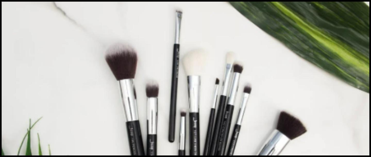 Wake Up &amp; Makeup: 8 Brushes That You Need To Add To Your Beauty Arsenal