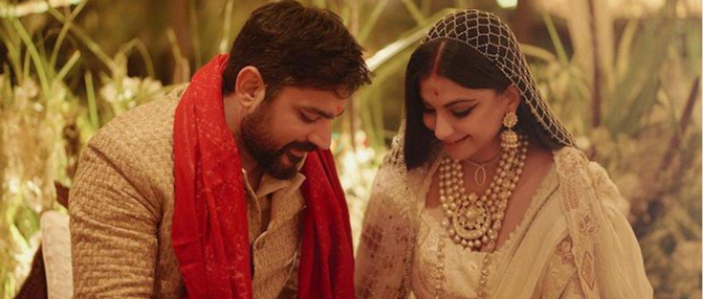#MubarakHo: The First Official Pic Of Rhea Kapoor-Karan Boolani As Husband &amp; Wife Is Finally Here!