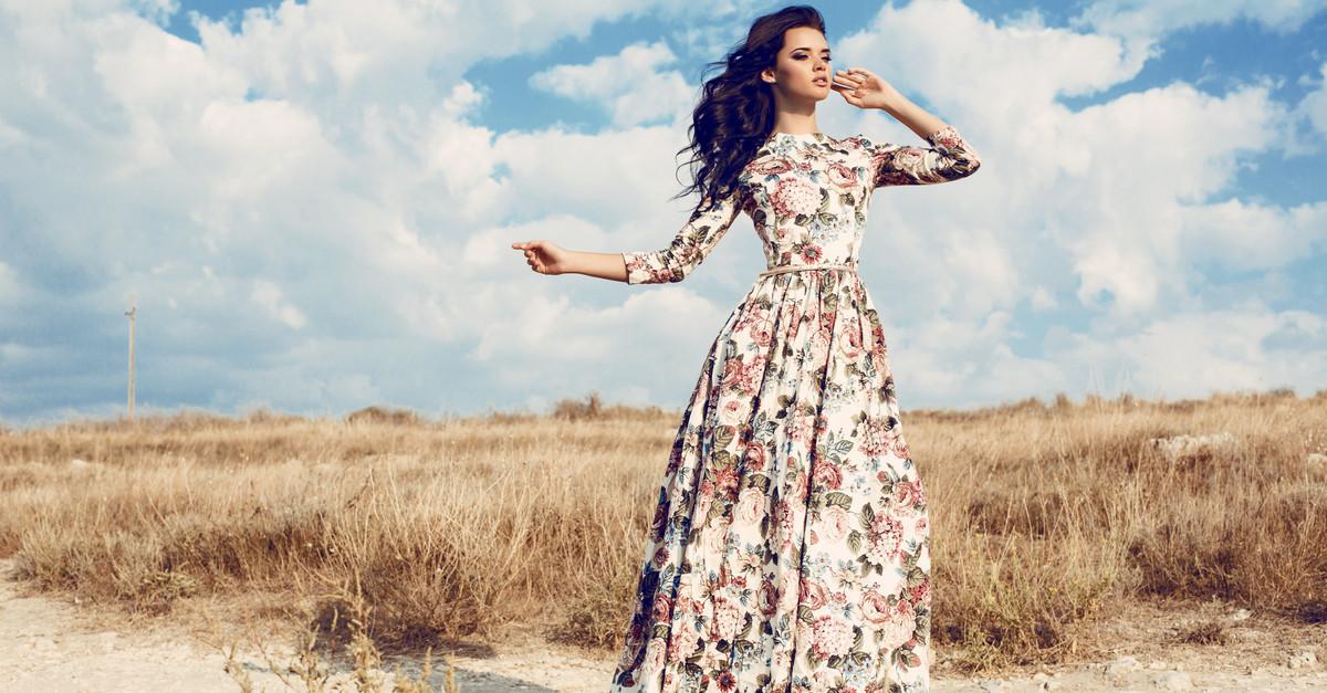 7 Amazing Outfits That’ll Make You WANT To Wear Florals!