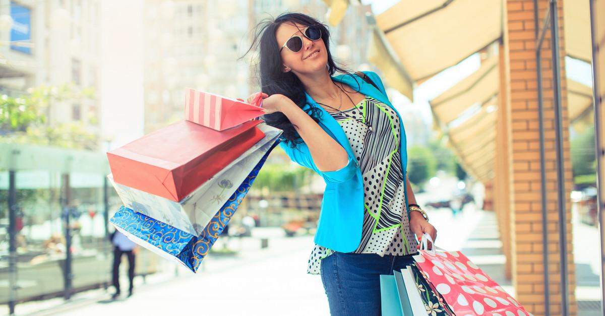 10 Reasons Why Shopping Is Better Than A Boyfriend!