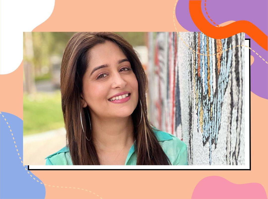 Dipika Kakar Gets Trolled For Not Letting A Fan Touch Her &amp; We Are Outraged