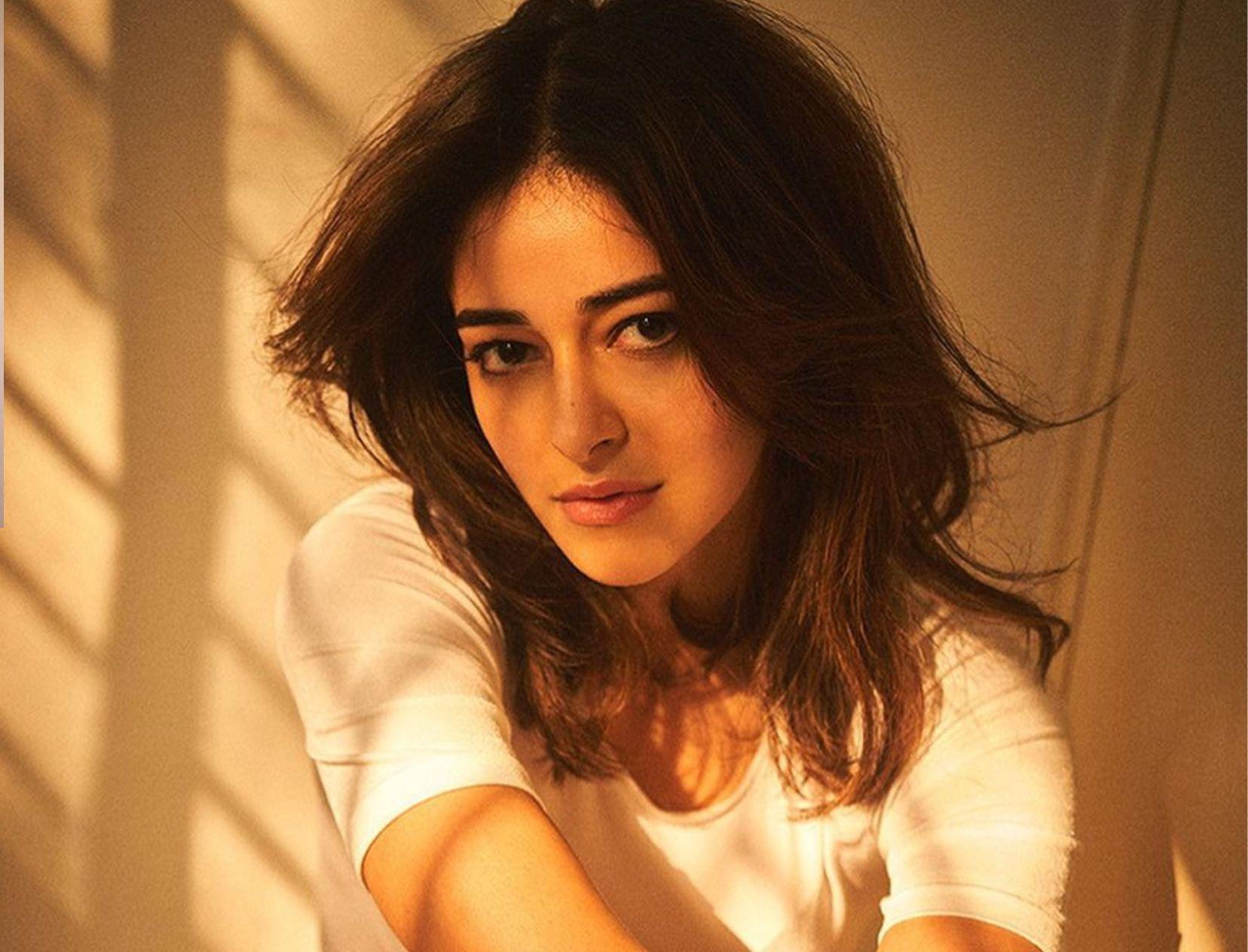 Ananya Panday Applies Perfume Like This So It Lasts All Day