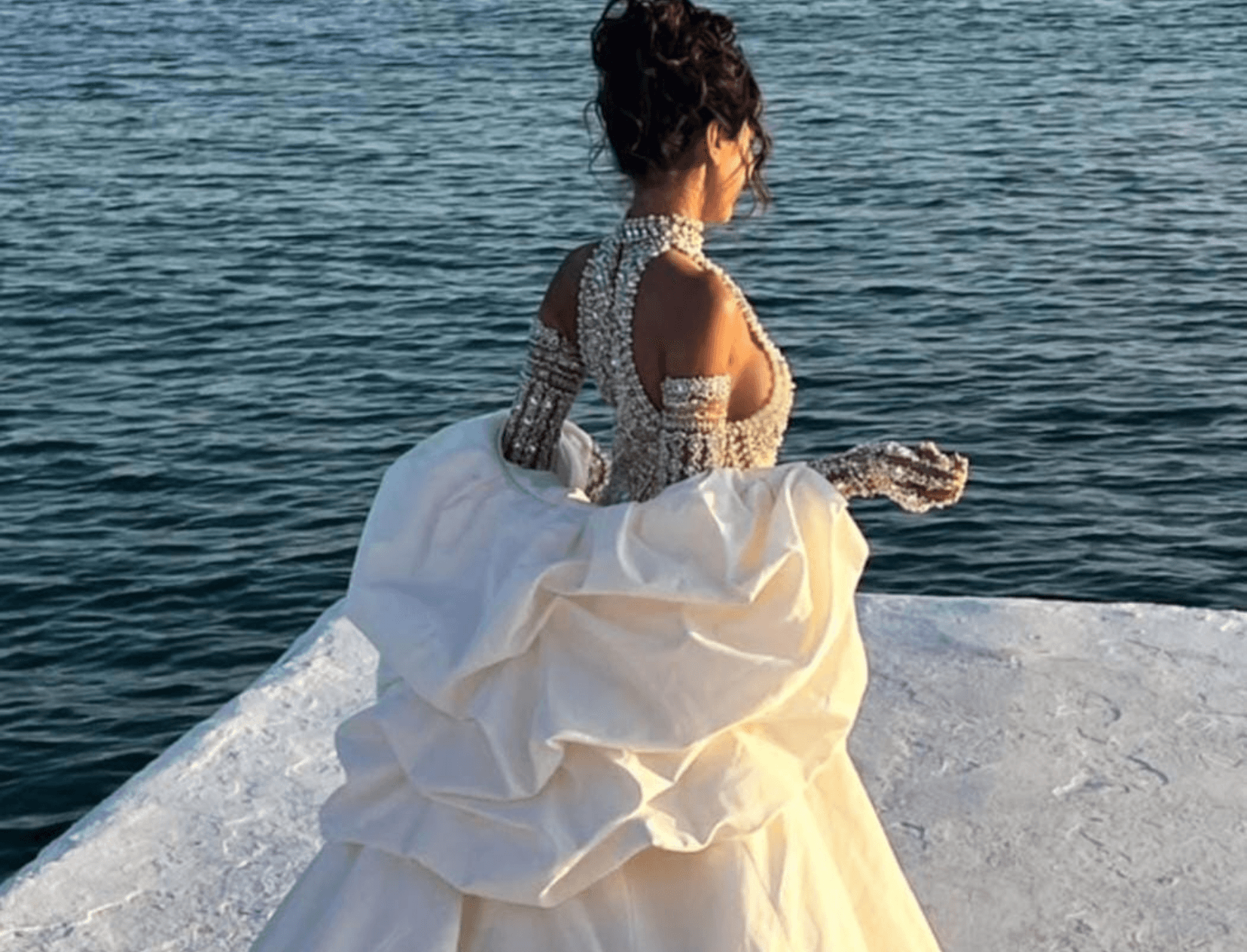 This Indian Influencer Came Doused In Pearls &amp; Gave Us The Grandest Cannes Look! 